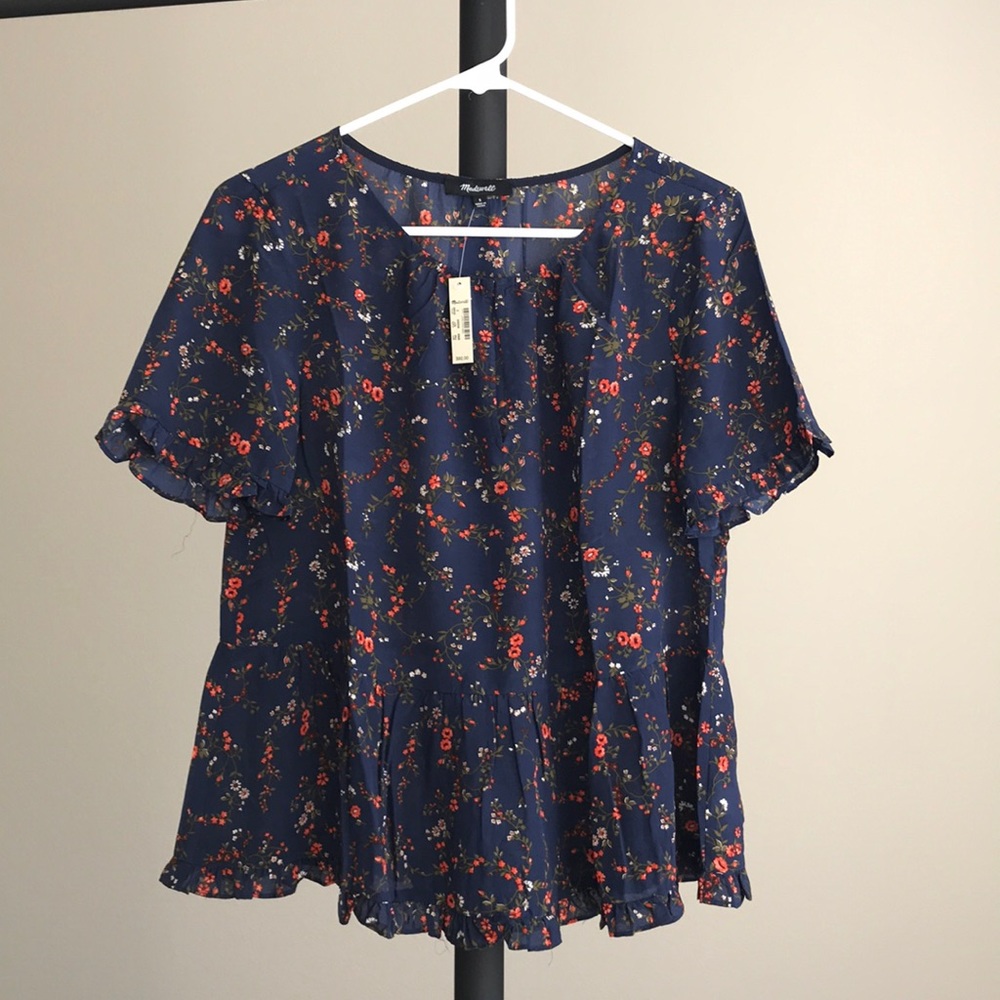 Silk Stanza Ruffle-Hem Top in Moonless Floral